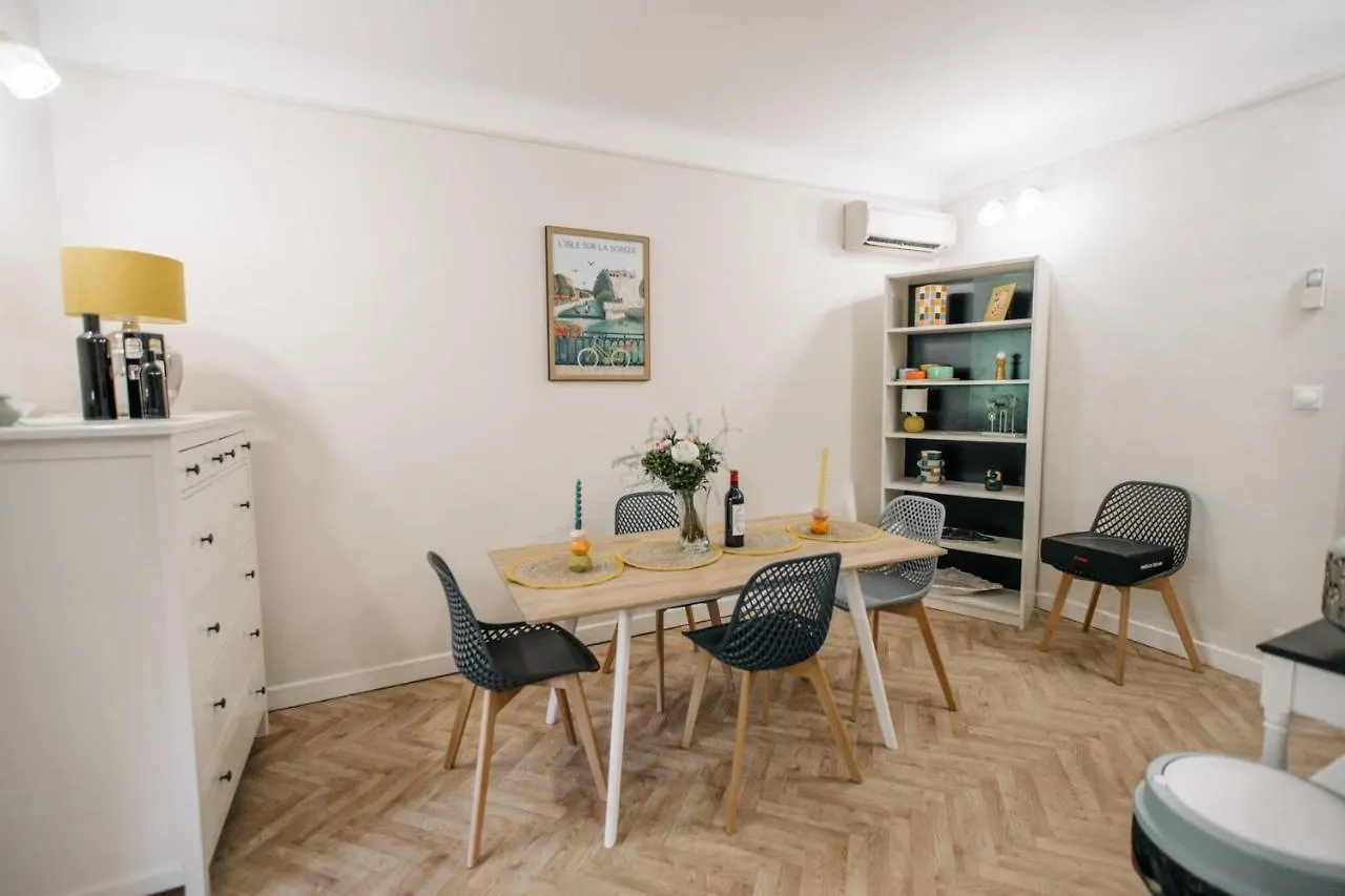 Charming Vacation Apartment Located In Isle-Sur-La-Sorgue L'Isle-sur-la-Sorgue 0*,