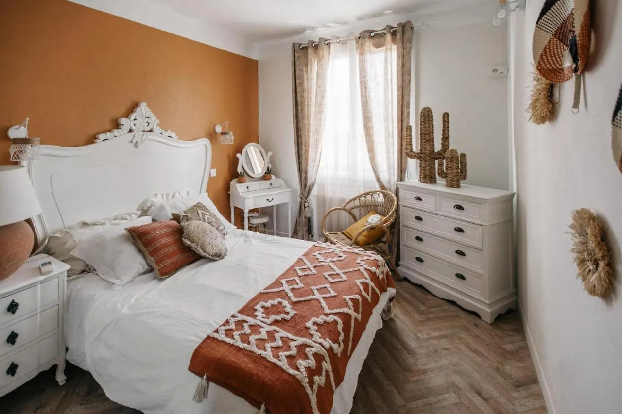 Charming Vacation Apartment Located In Isle-Sur-La-Sorgue L'Isle-sur-la-Sorgue