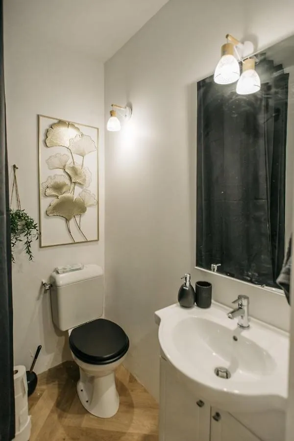 Charming Vacation Apartment Located In Isle-Sur-La-Sorgue L'Isle-sur-la-Sorgue